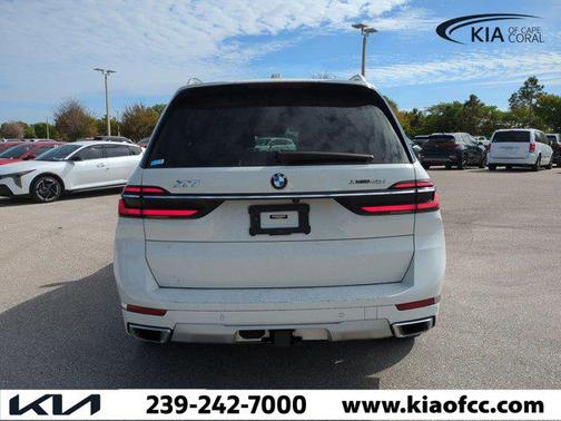 2023 BMW X7 xDrive40i