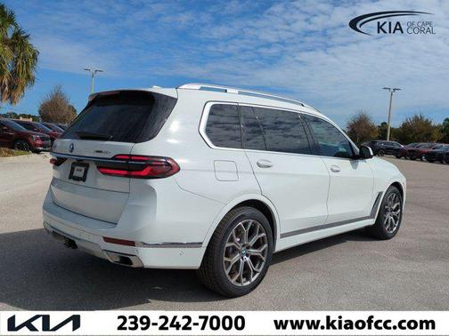 2023 BMW X7 xDrive40i