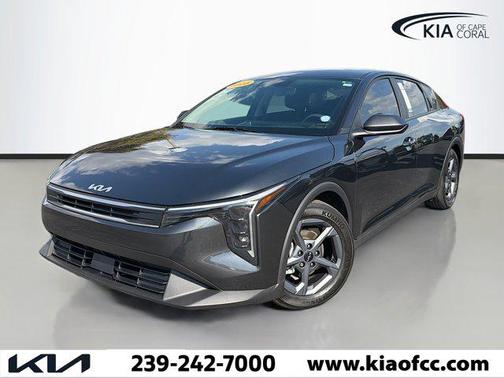 Interstellar Gray 2025 Kia K4 LXS