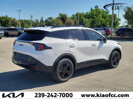 Glacial White Pearl 2027 Kia Sportage X-Line
