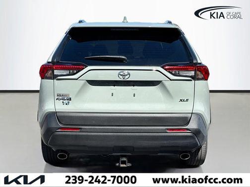 2022 Toyota RAV4 XLE Premium