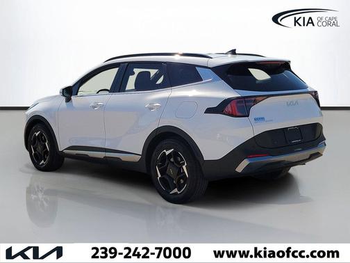 Glacial White Pearl 2026 Kia Sportage EX