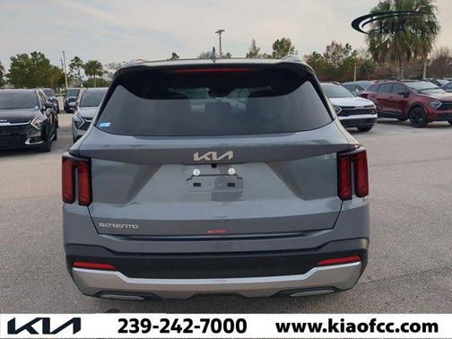 2025 Kia Sorento S