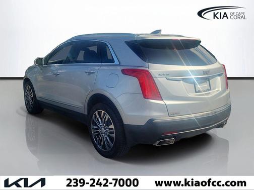 Radiant Silver Metallic 2018 Cadillac XT5 Premium Luxury