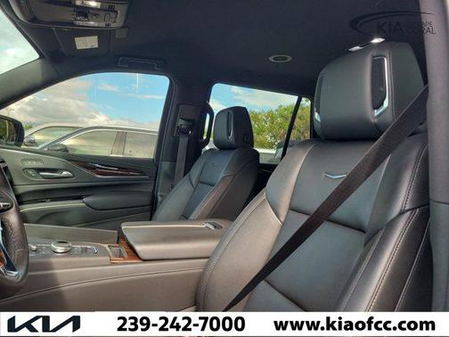 2023 Cadillac Escalade Luxury