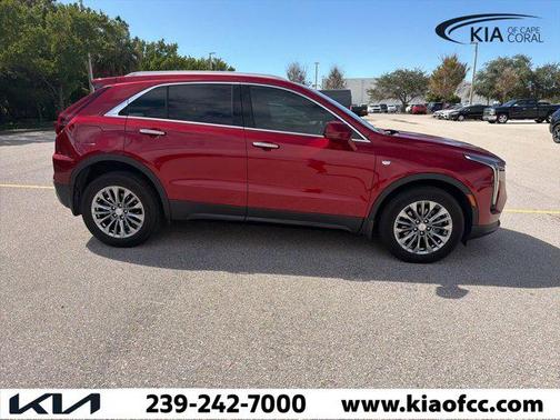 2024 Cadillac XT4 Premium Luxury
