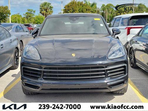 Jet Black Metallic 2019 Porsche Cayenne Cayenne