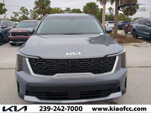 2025 Kia Sorento LX