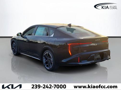 Aurora Black Pearl 2026 Kia K4 GT-Line