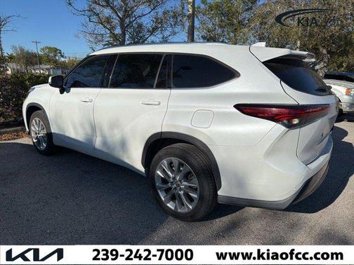 2022 Toyota Highlander Limited