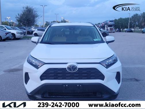 Super White 2020 Toyota RAV4 LE