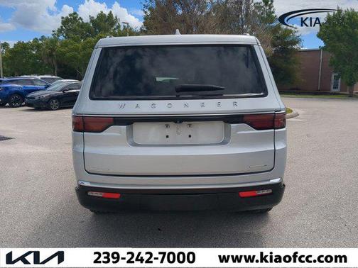 2022 Jeep Wagoneer Series III 4x4