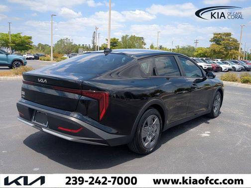 2025 Kia K4 LX