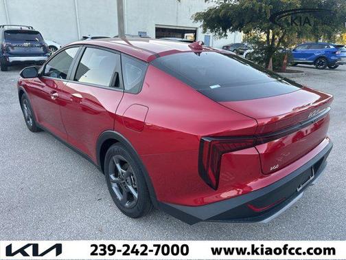 2025 Kia K4 LXS