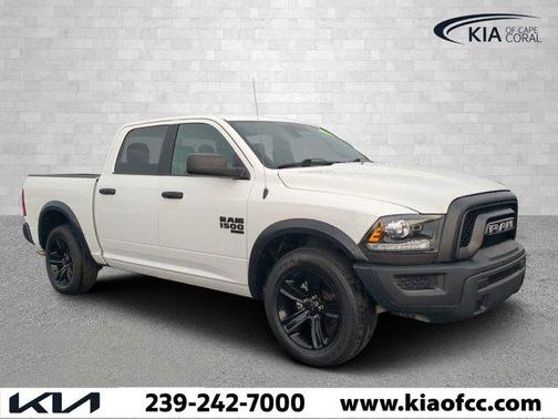 2024 RAM 1500 Classic Warlock Crew Cab 4x2 5'7' Box