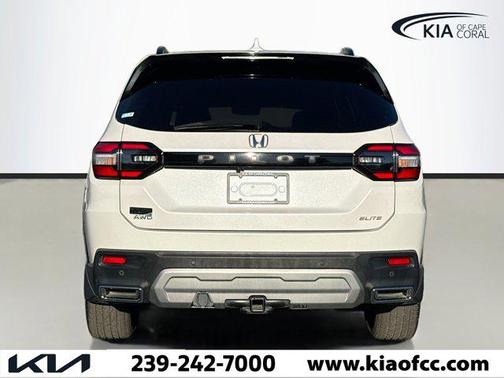 2023 Honda Pilot AWD Elite