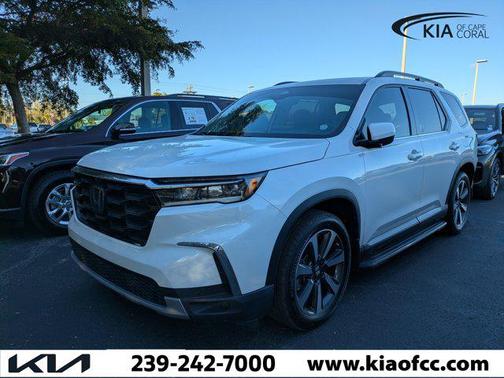 2023 Honda Pilot AWD Elite