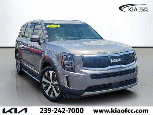 Everlasting Silver 2022 Kia Telluride EX