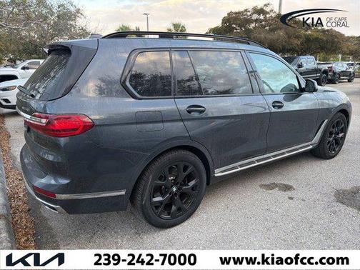2022 BMW X7 xDrive40i