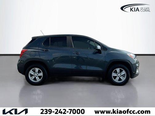 2022 Chevrolet Trax LS