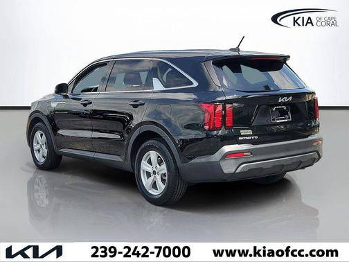 Ebony Black 2023 Kia Sorento LX