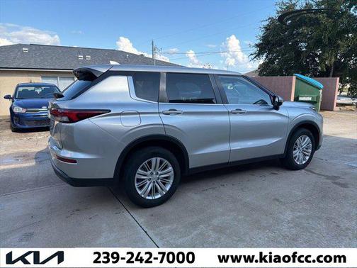 2024 Mitsubishi Outlander ES 2.5 2WD