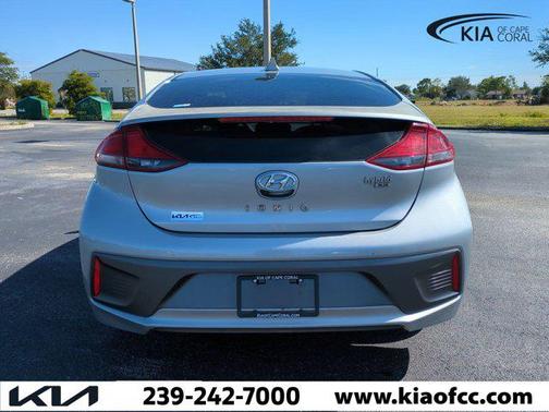 2020 Hyundai IONIQ Hybrid Blue