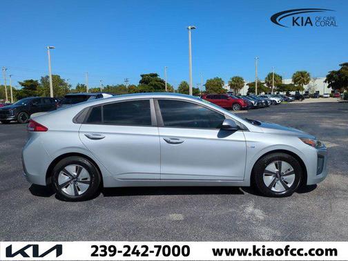 2020 Hyundai IONIQ Hybrid Blue