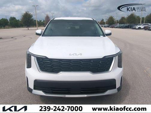 2025 Kia Sorento LX