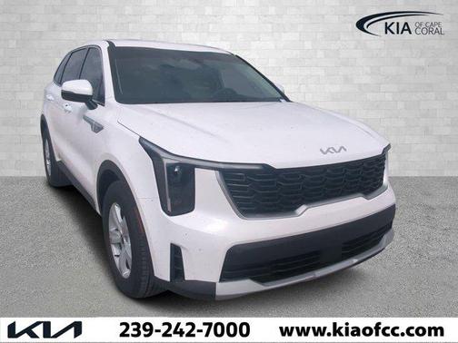 2025 Kia Sorento LX