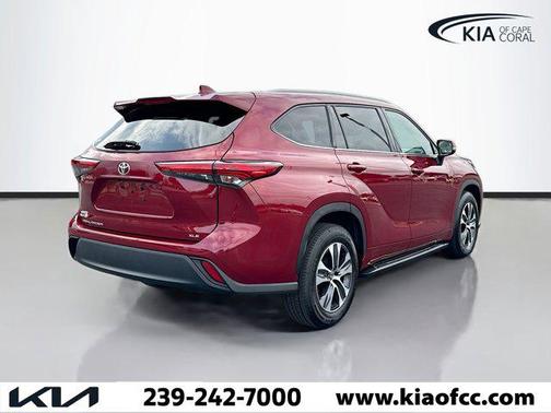 2022 Toyota Highlander XLE