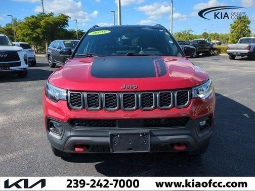 2025 Jeep Compass Trailhawk