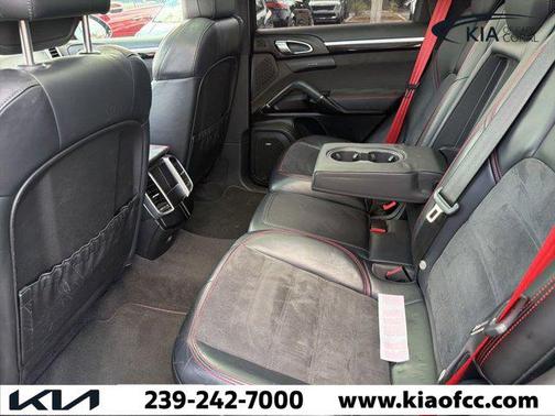 2016 Porsche Cayenne GTS