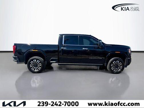 2025 GMC Sierra 3500 Denali