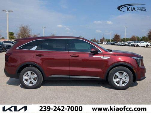 2025 Kia Sorento LX