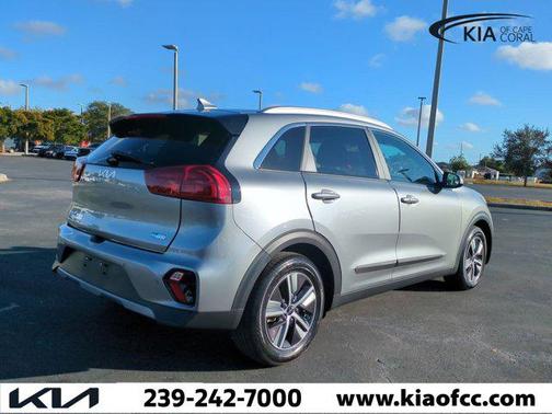 2022 Kia Niro Plug-In Hybrid EX Premium