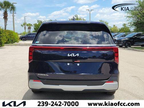 Deep Chroma Blue 2026 Kia Carnival LX