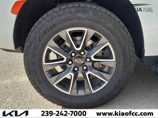 Summit White 2022 Chevrolet Tahoe 4WD Z71