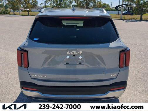 2025 Kia Sorento EX