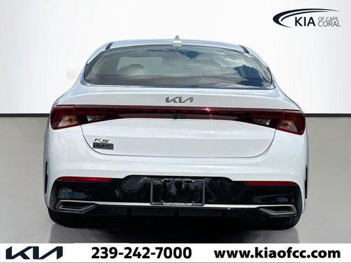 Glacial White Pearl 2022 Kia K5 LXS