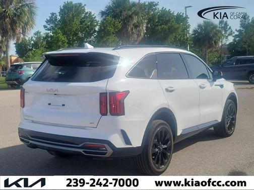 Glacial White Pearl 2023 Kia Sorento SX