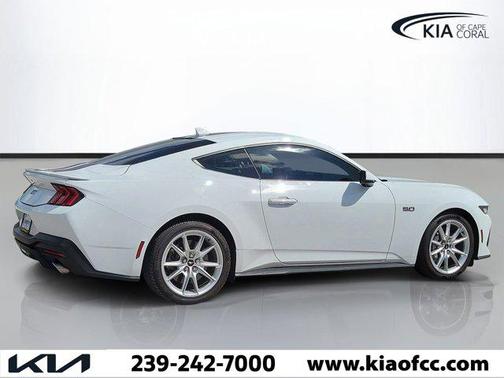 OXFORD WHITE 2024 Ford Mustang GT Premium