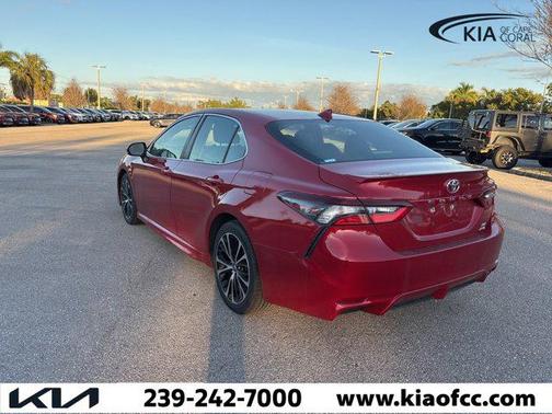 2021 Toyota Camry SE