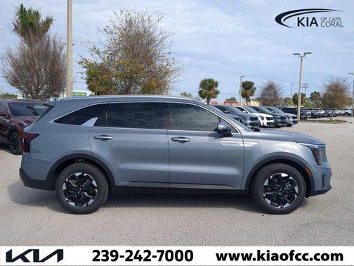 2025 Kia Sorento S