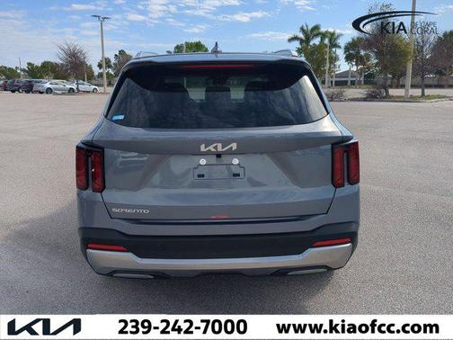 2025 Kia Sorento S