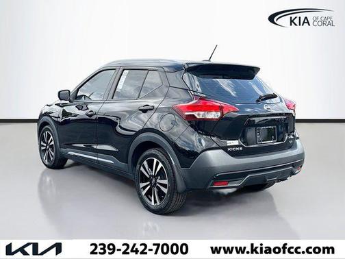 2019 Nissan Kicks SR
