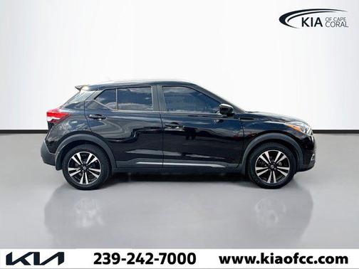 2019 Nissan Kicks SR