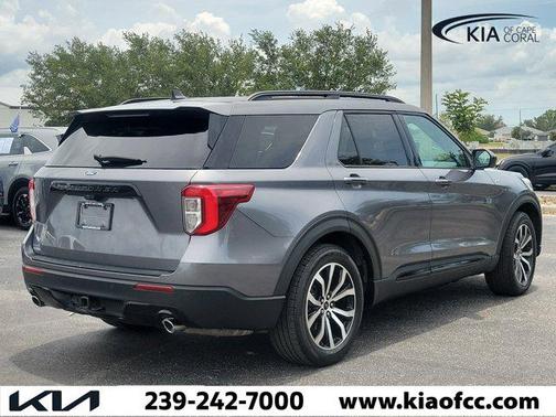 CARBONIZED GRAY METALLIC 2022 Ford Explorer ST-Line