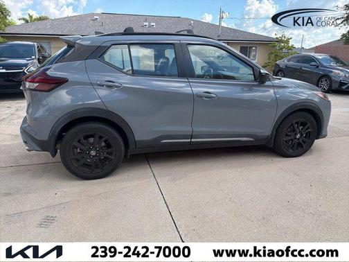 2021 Nissan Kicks SR