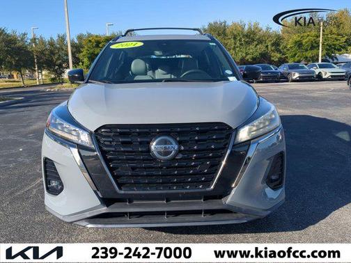 2021 Nissan Kicks SR